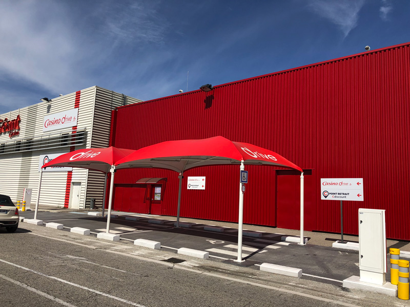 Texabri a construit l'abri drive du Géant Casino drive Valence Sud