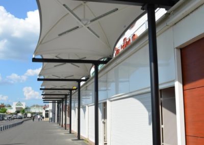 Texabri, abri couvert en toile tendue, Géant Casino de Clermont-Ferrand