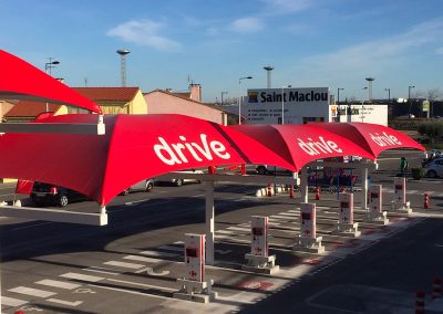 Texabri a construit l'abri drive du Carrefour de Nîmes Ouest