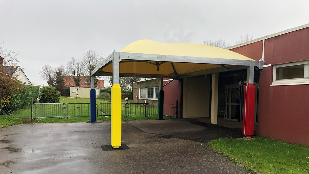 Préau d’école : École maternelle de Saint-Martin du Manoir