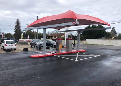 Texabri a conçu et fabriqué l'abri pour zone d'aspiration du garage Laville à Gujan-Mestras