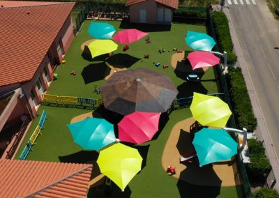 Texabri a conçu et fabriqué le préau du centre multi-accueil de Bormes-les-Mimosas