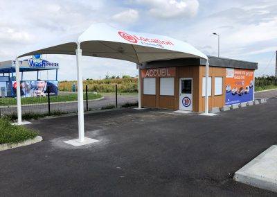 Texabri a conçu et fabriqué l'abri drive du E-Leclerc Location de Falaise