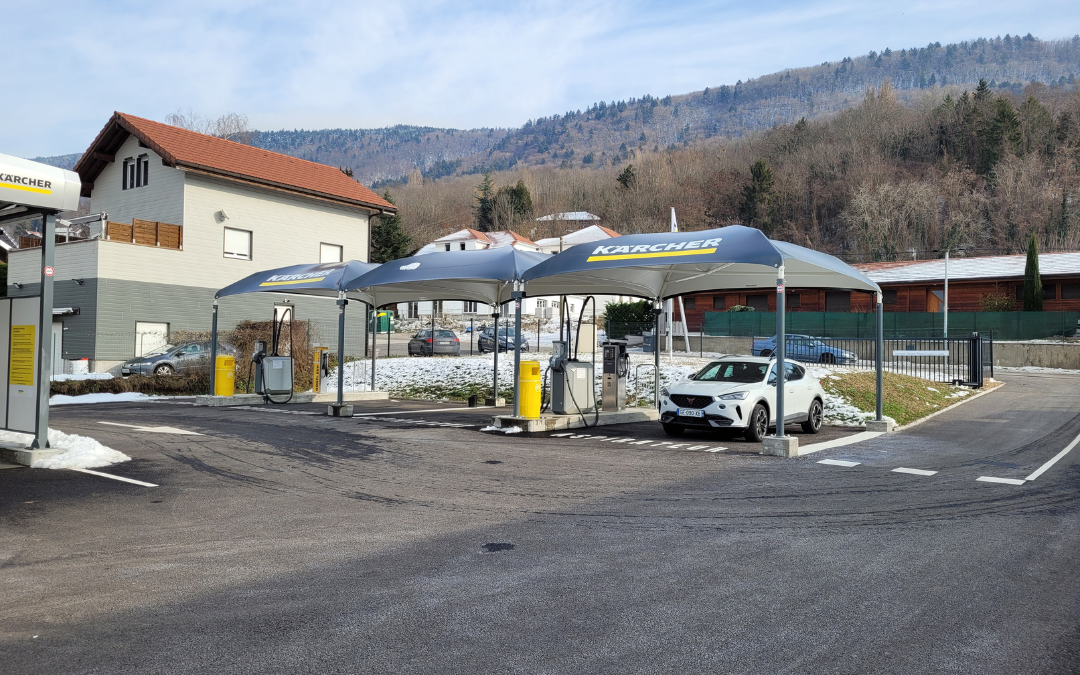 Abris pour centre de lavage : station Kärcher, à Saint-Cergues